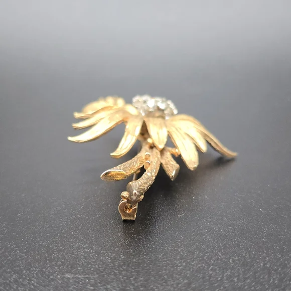VTG HAR Gold Tone Floral Spray Brooch Rhinestone Cluster Mid Century Flower - Picture 4 of 10
